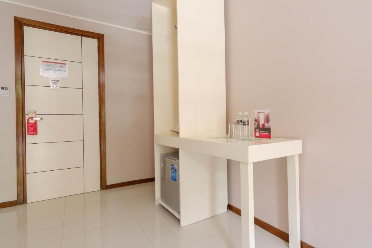 Reddoorz Plus @ West Nautical Road Puerto Galera Dış mekan fotoğraf