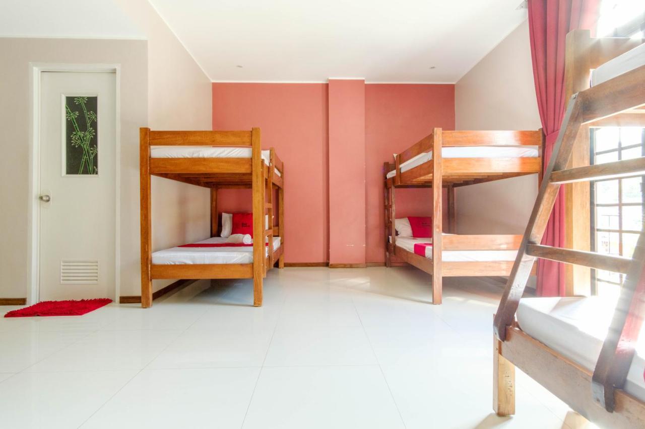 Reddoorz Plus @ West Nautical Road Puerto Galera Dış mekan fotoğraf