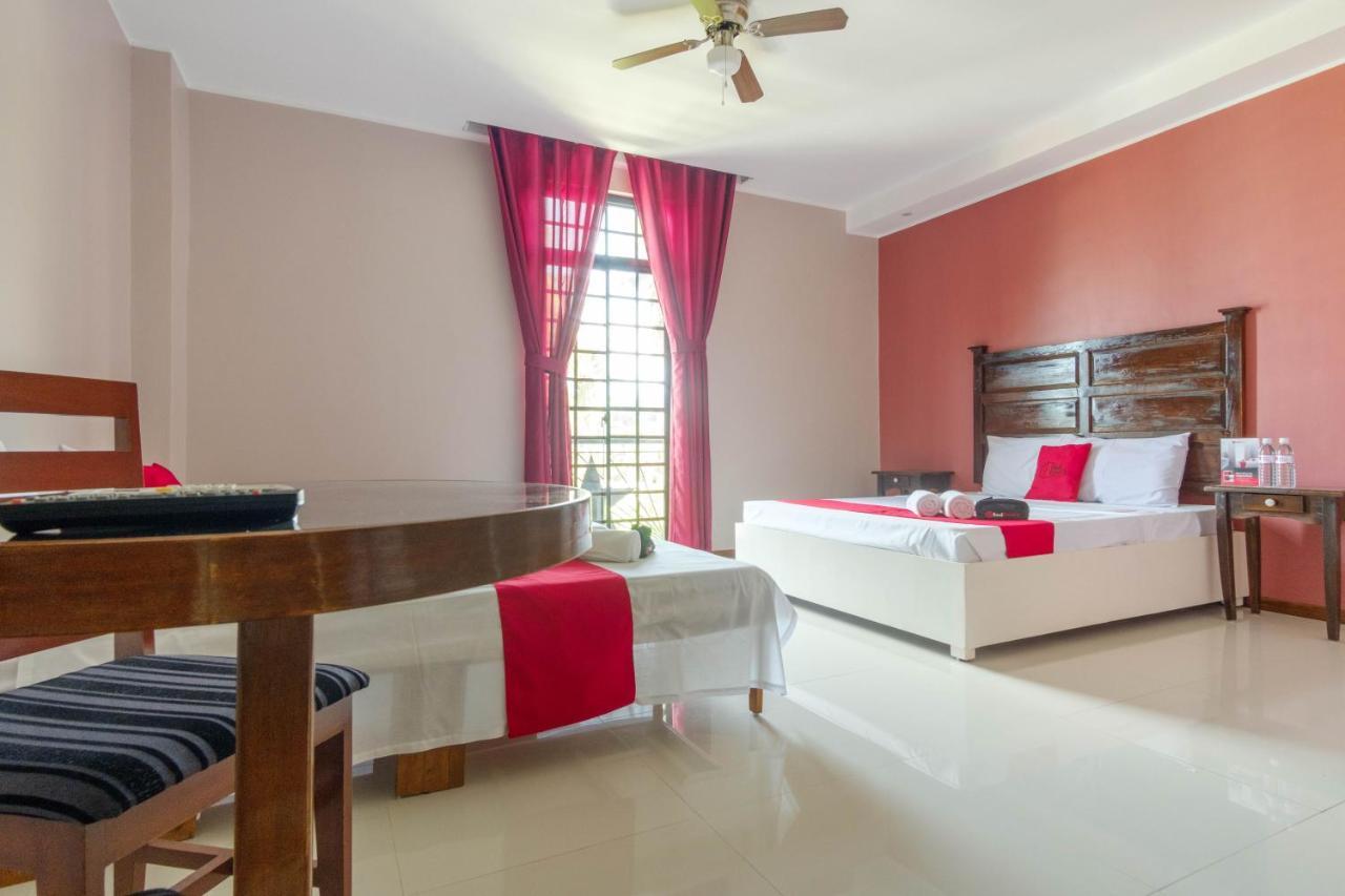 Reddoorz Plus @ West Nautical Road Puerto Galera Dış mekan fotoğraf